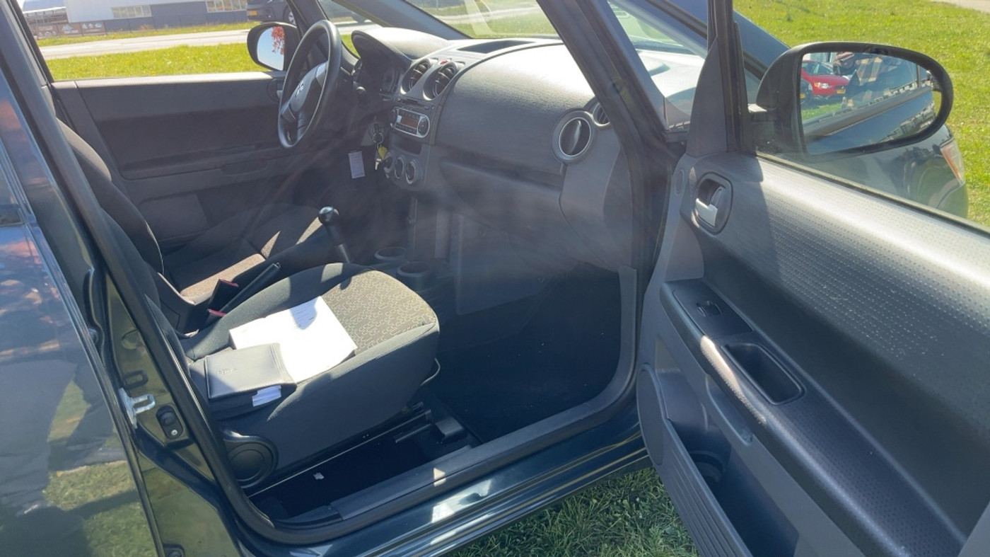 Foto van Mitsubishi Mitsubishi Colt