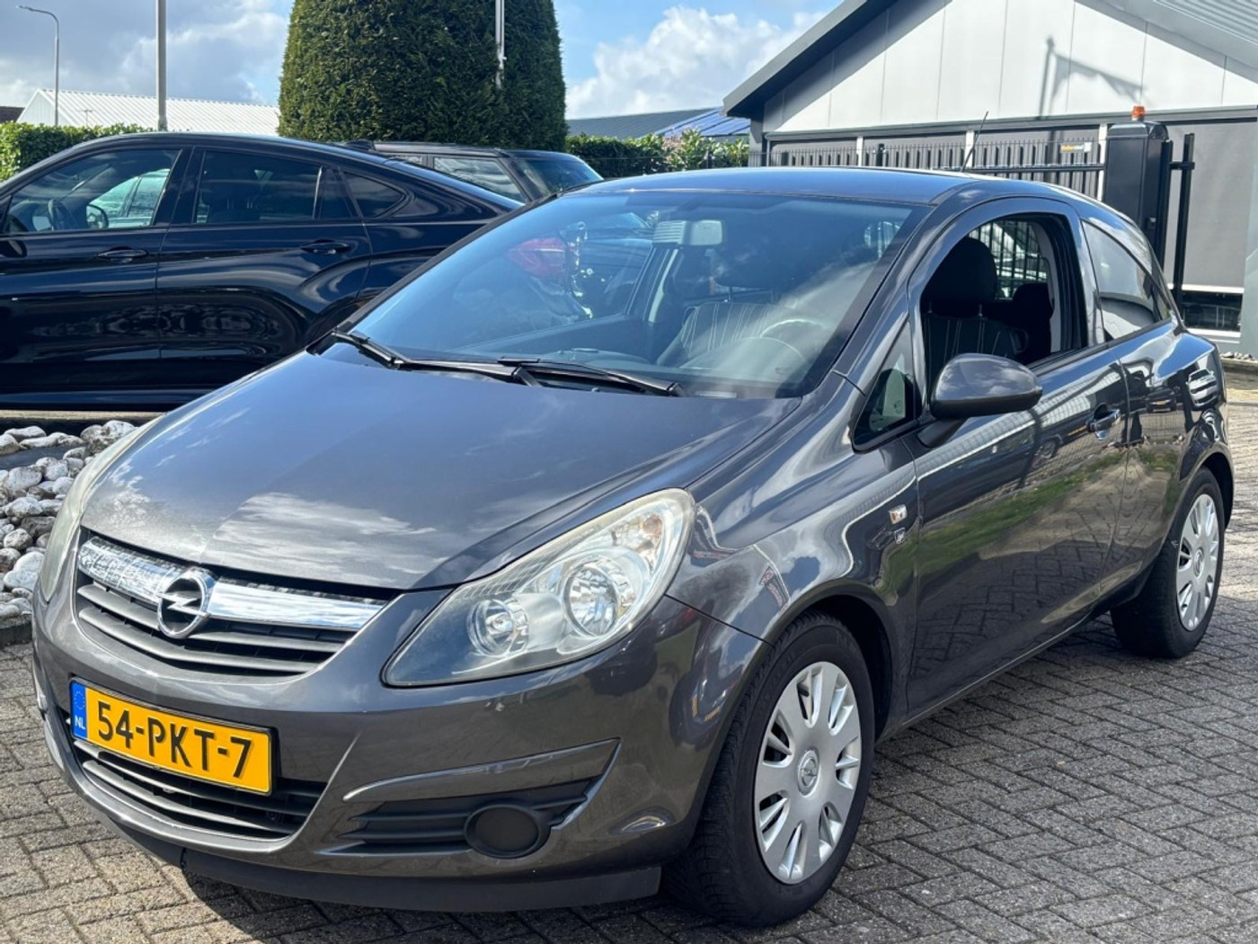 Opel Corsa 1.3 CDTi EcoFlex S/S '111' Edition 2011 - voorkant