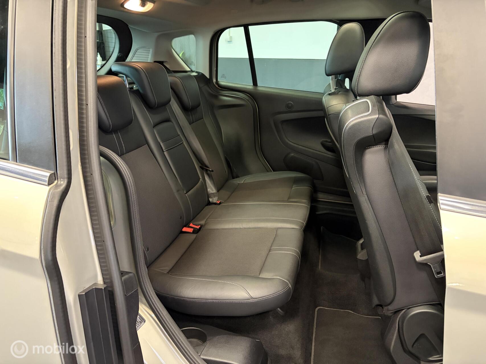 Foto van Ford B-max