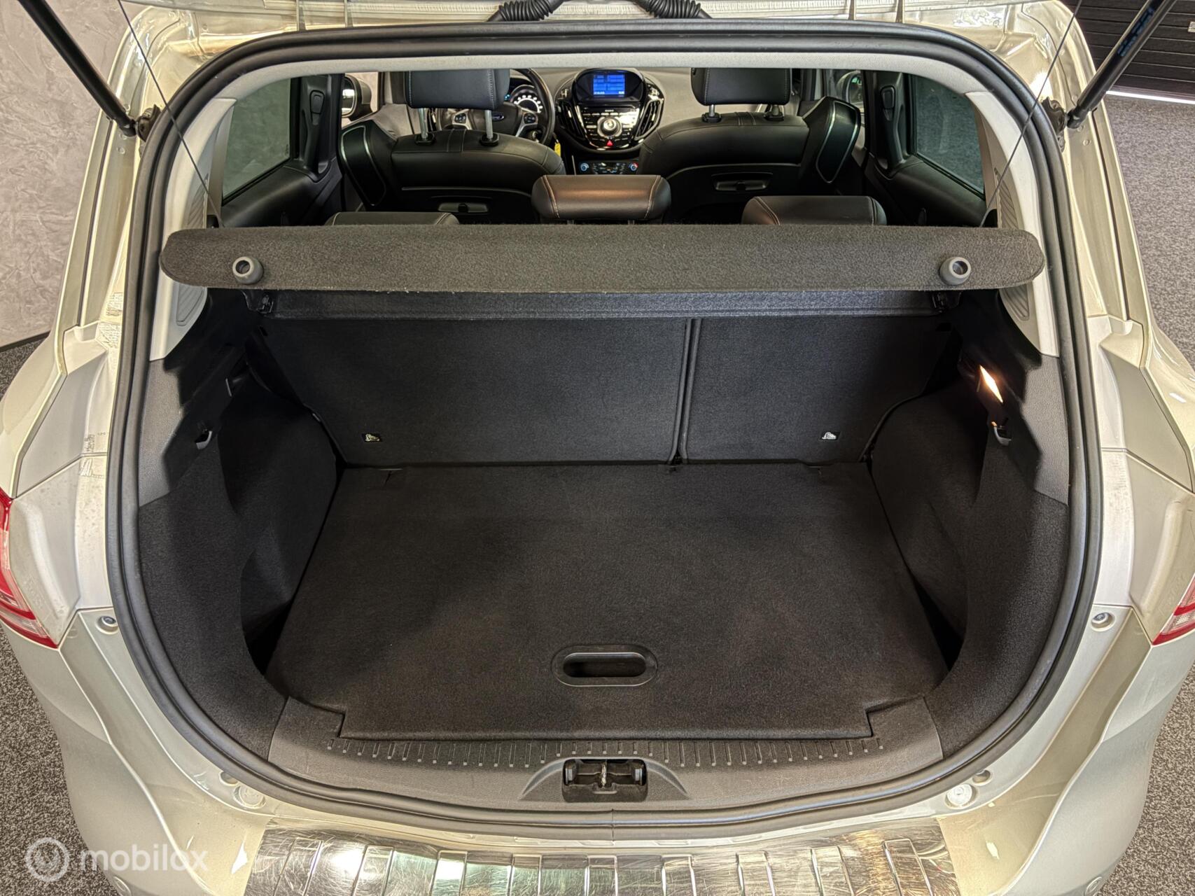 Foto van Ford B-max