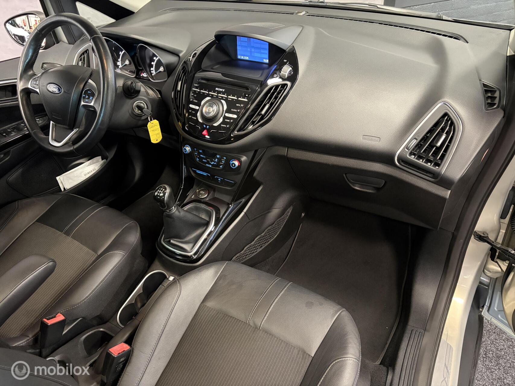 Foto van Ford B-max