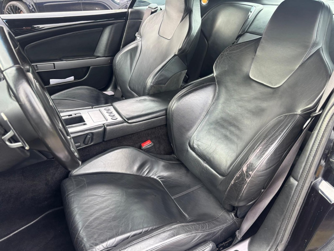 Foto van Aston Martin Db9