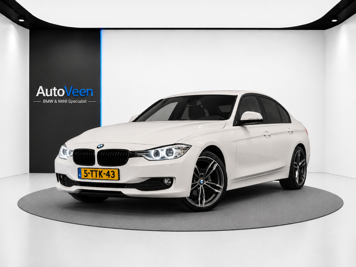 BMW 316i 316i Executive (LED, NAVI, CRUISE, 18 INCH, GOED ONDERHOUDEN) 2014 - voorkant