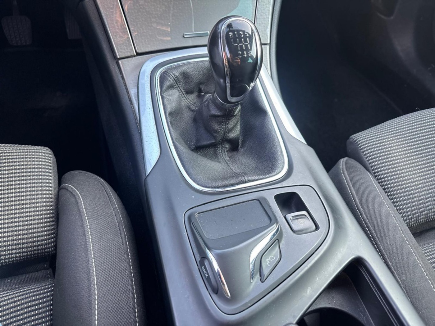 Foto van Opel Insignia Sports Tourer SW