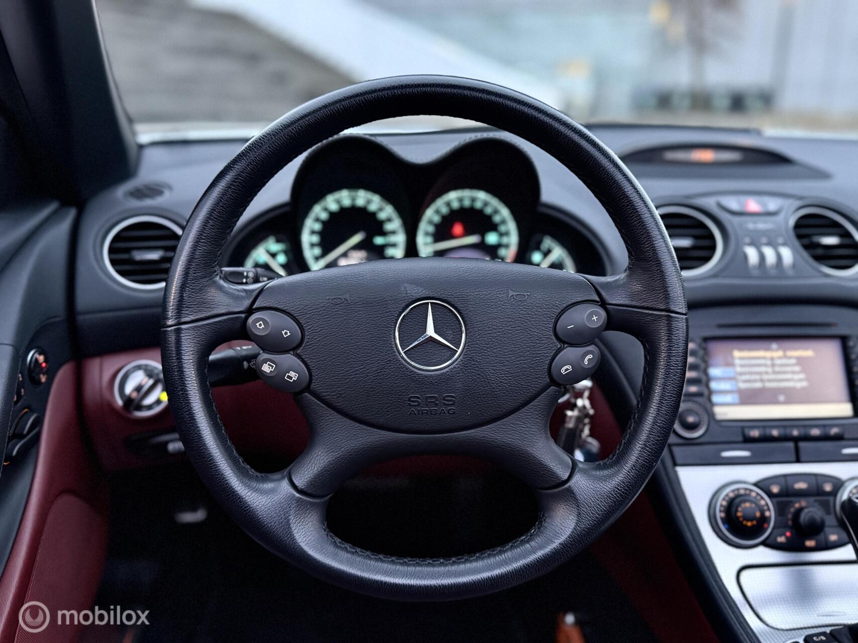 Foto van Mercedes-Benz SL 500