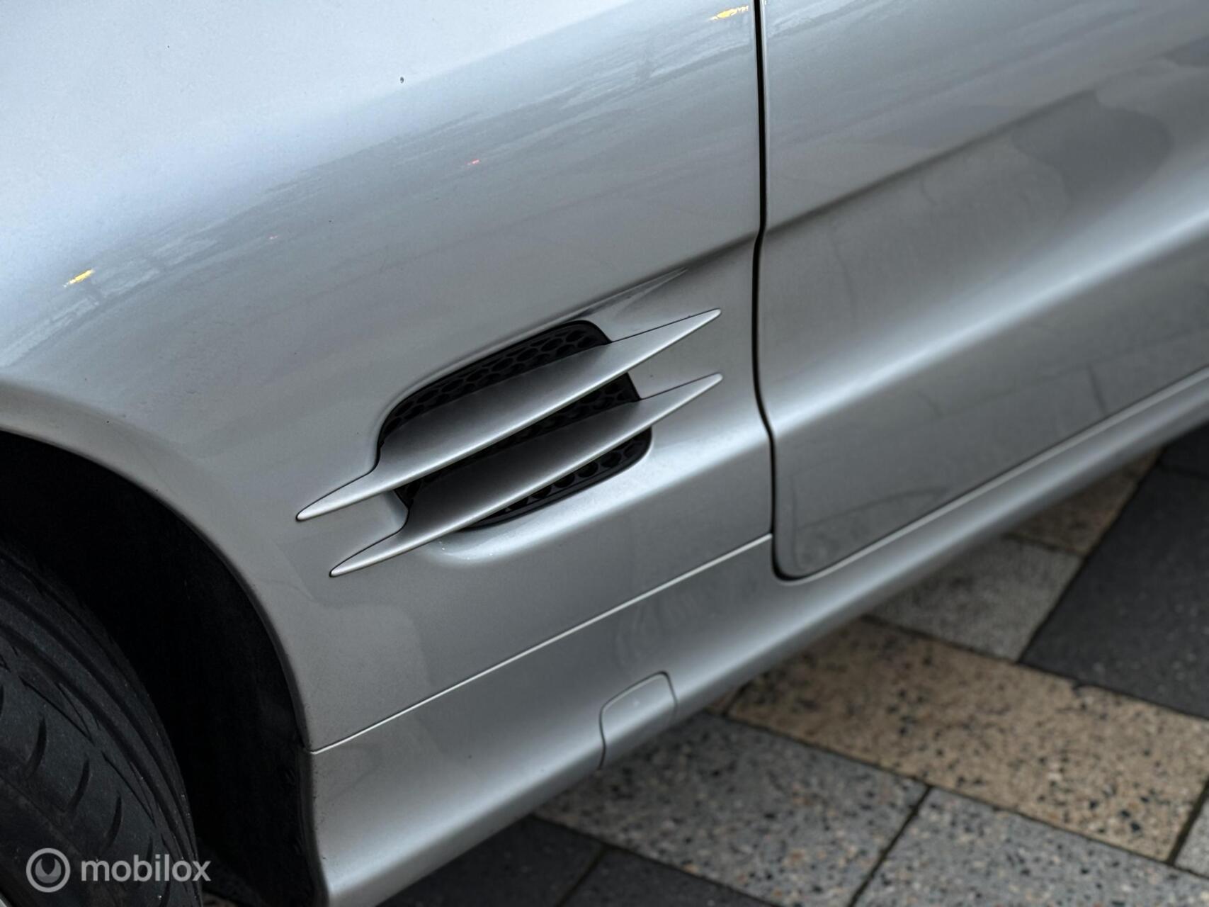 Foto van Mercedes-Benz SL 500