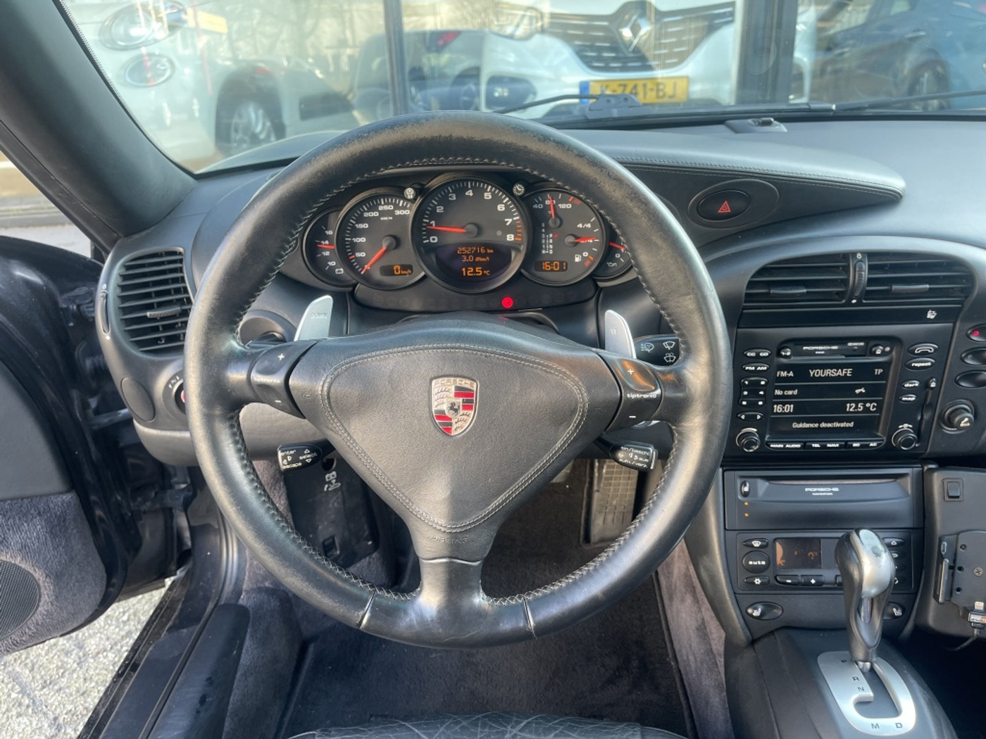 Foto van Porsche 911 Carrera