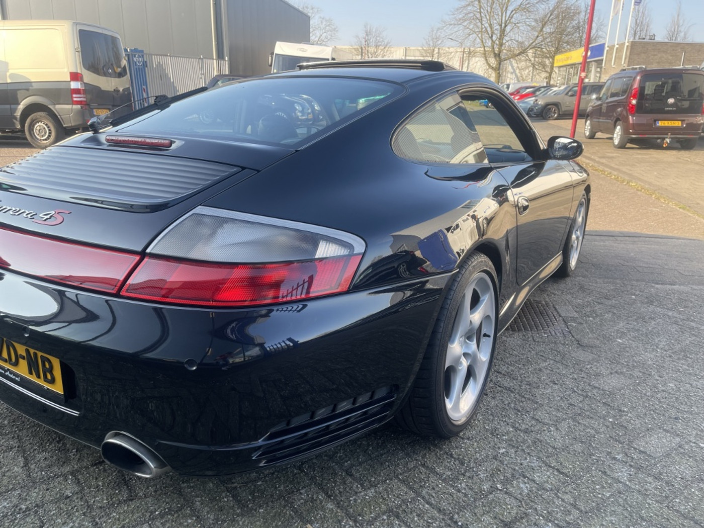 Foto van Porsche 911 Carrera