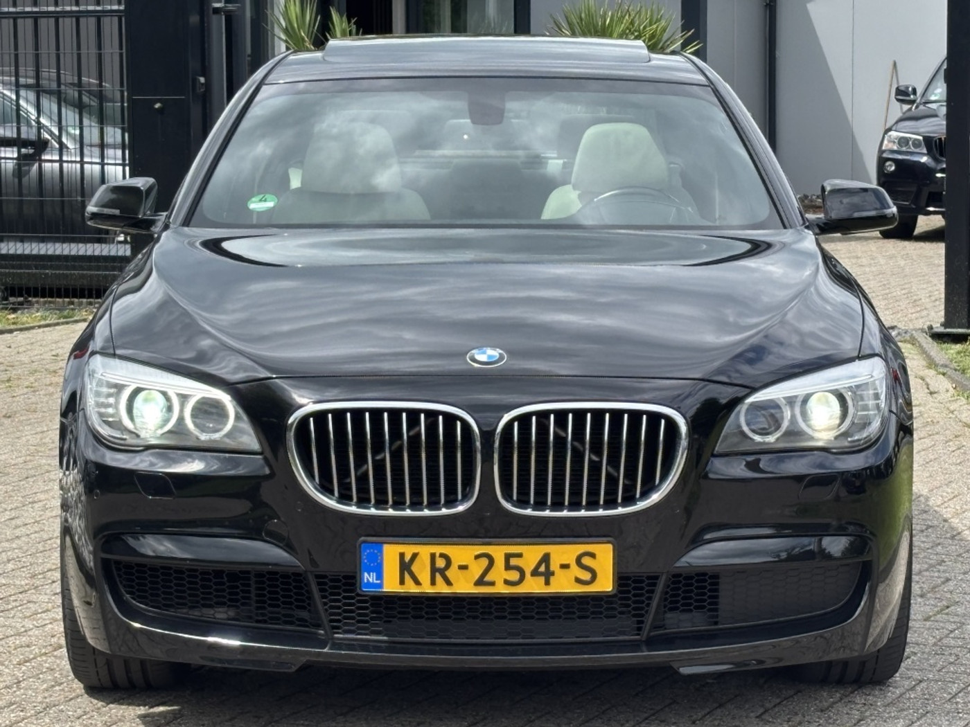 Foto van BMW 740i