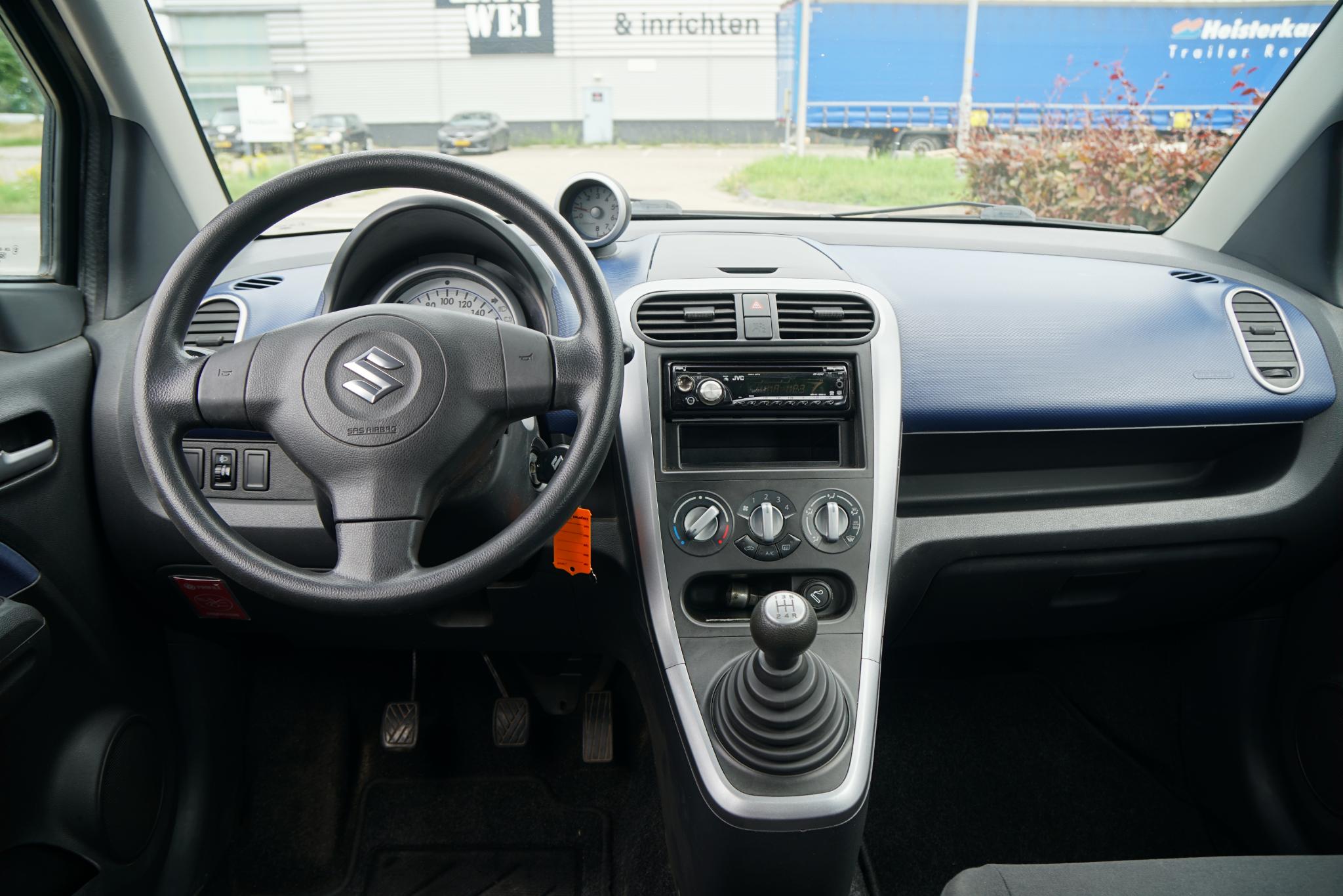 Foto van Suzuki Splash