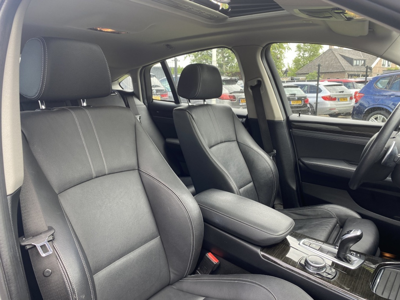 Foto van BMW X4 Xdrive28i