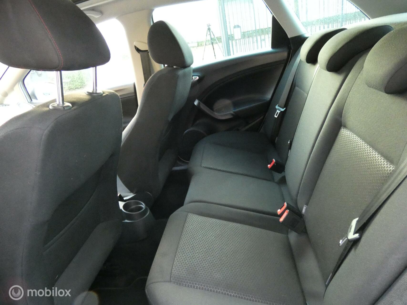 Foto van Seat Ibiza ST