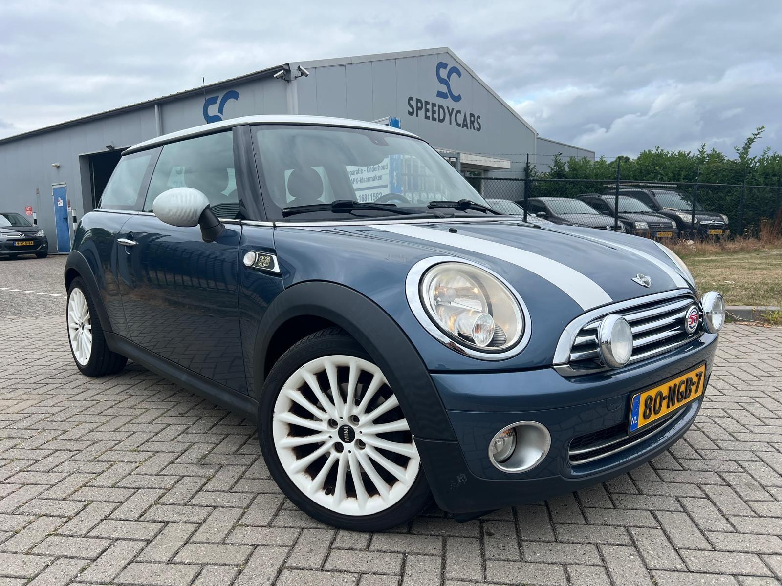 Mini Cooper 1.6 Cooper Business Line 2010 Automaat Cruise 2010 - voorkant