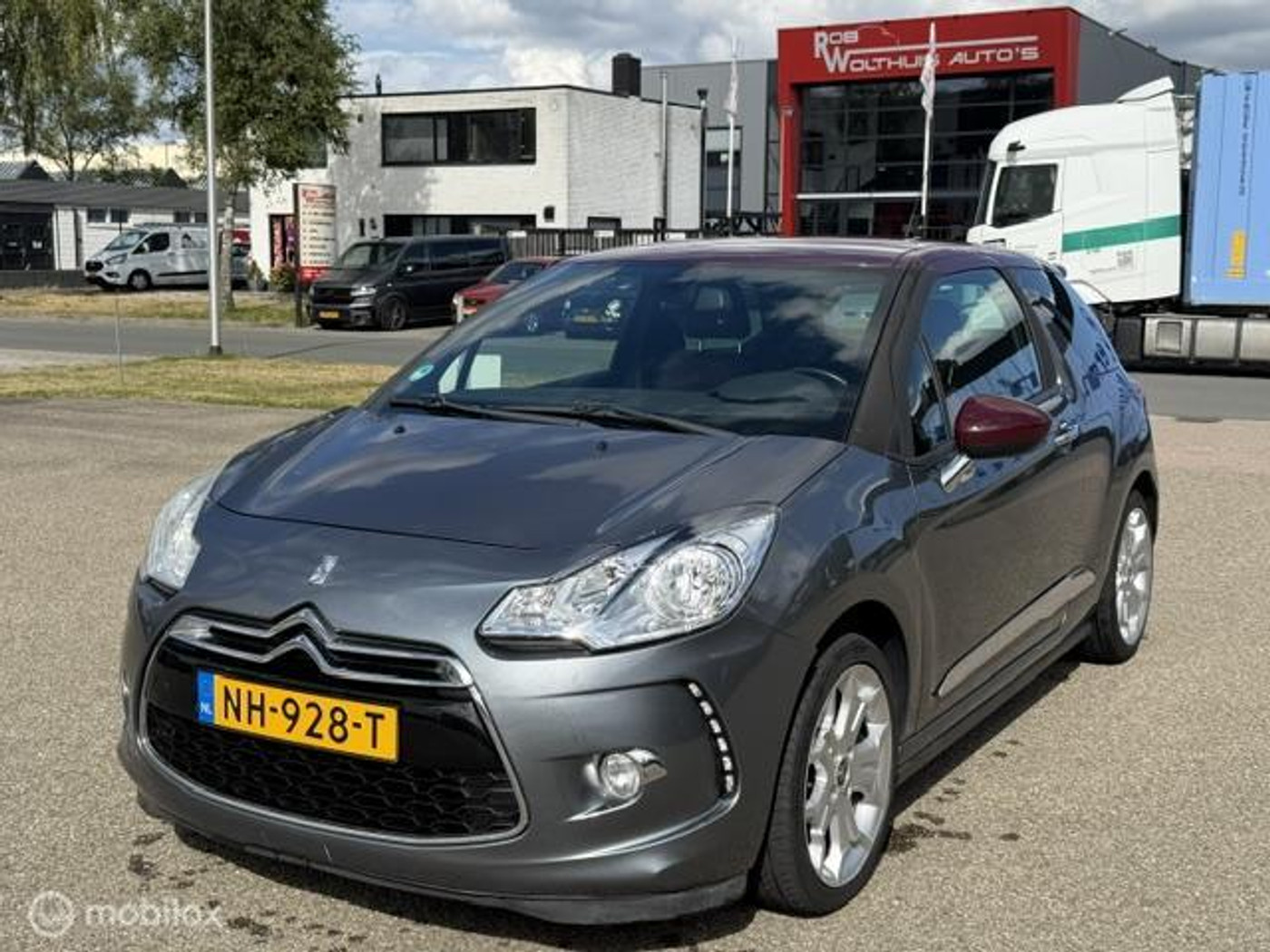 Citroen Ds3 1.6 THP Sport Chic 2011 - voorkant