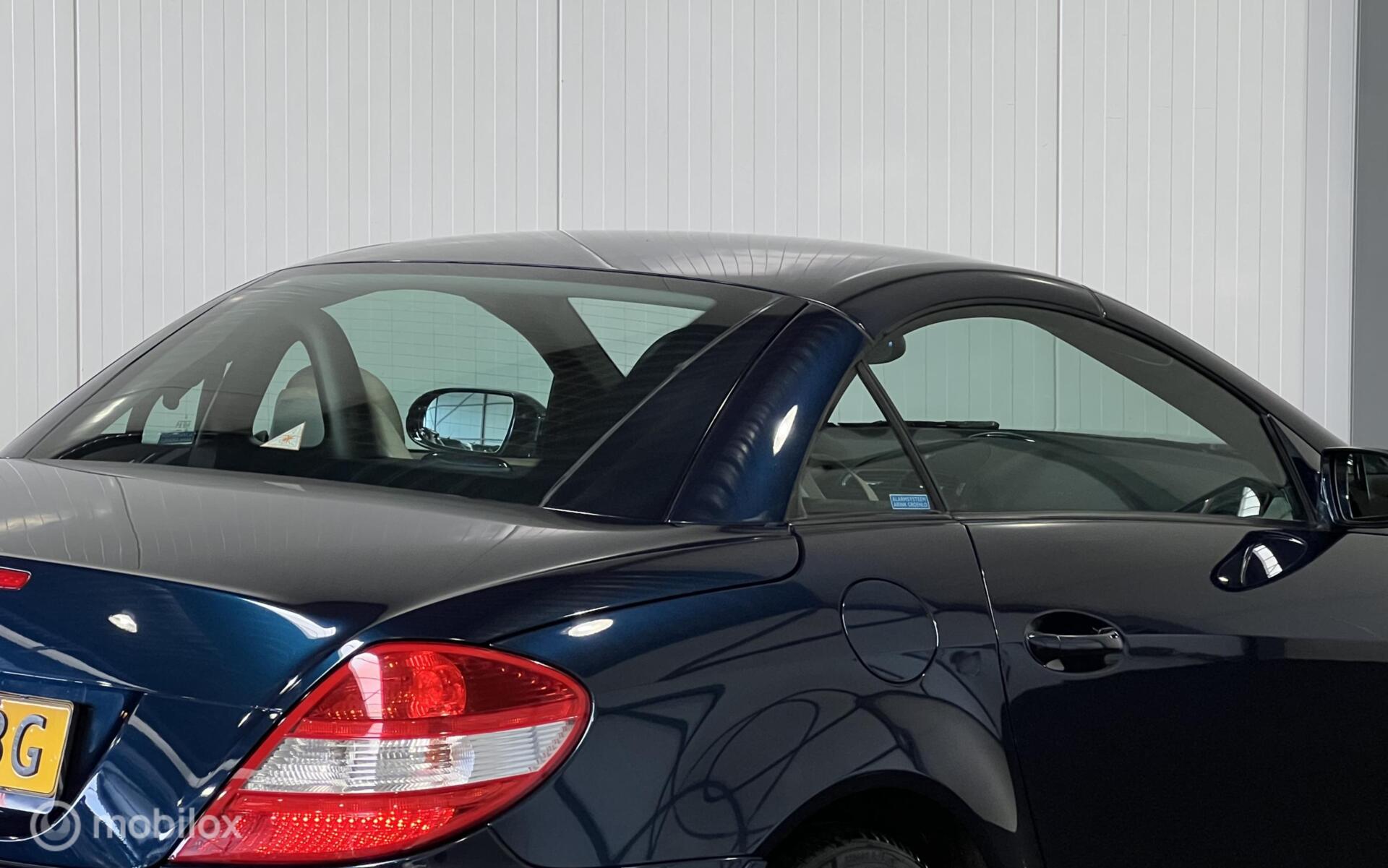 Foto van Mercedes-Benz SLK 200 Kompressor