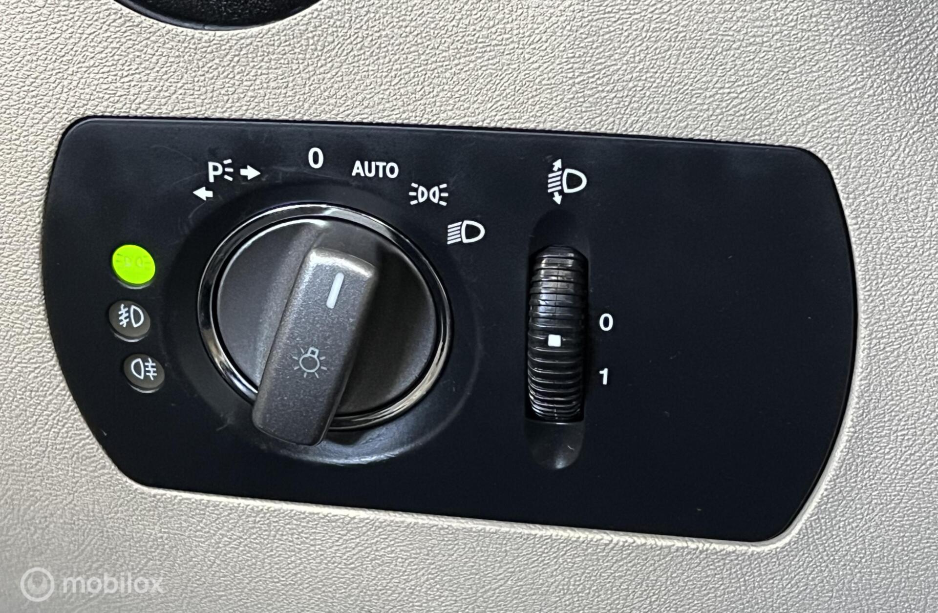 Foto van Mercedes-Benz SLK 200 Kompressor