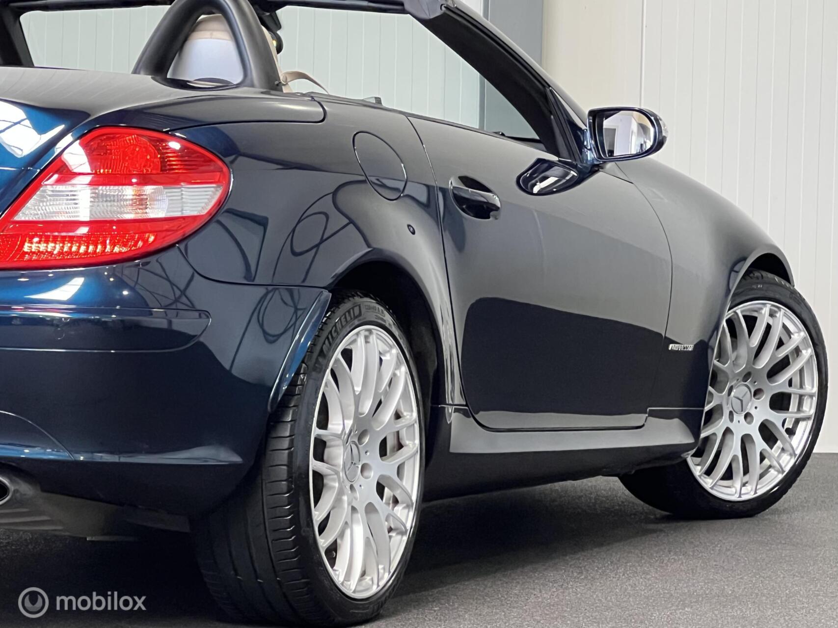 Foto van Mercedes-Benz SLK 200 Kompressor