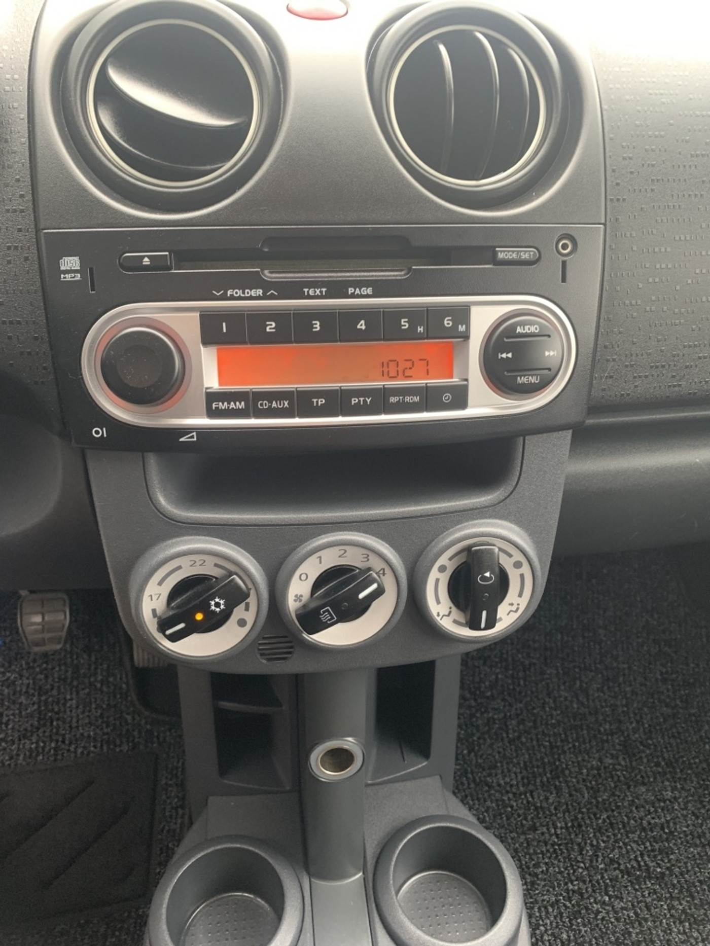 Foto van Mitsubishi Mitsubishi Colt