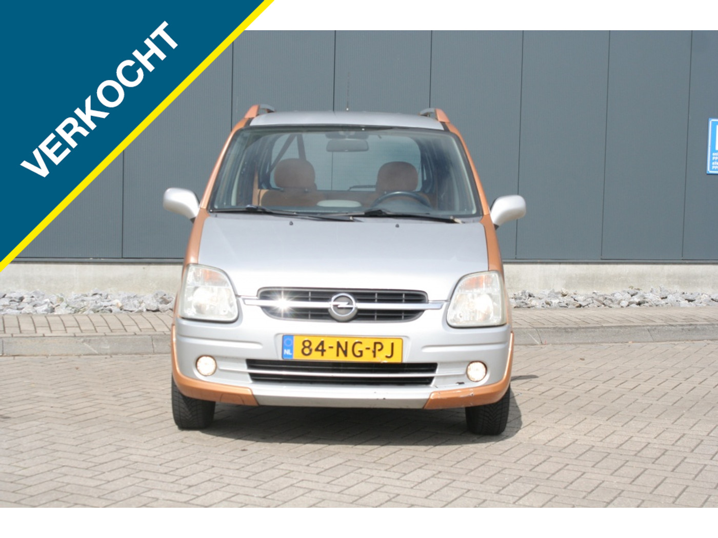 Opel Agila 1.2-16V Njoy 2003 - voorkant