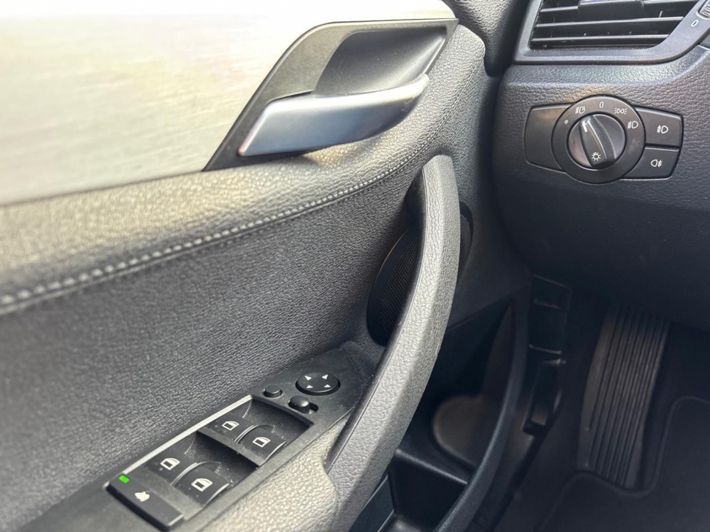 Foto van BMW X1 sDrive 18i