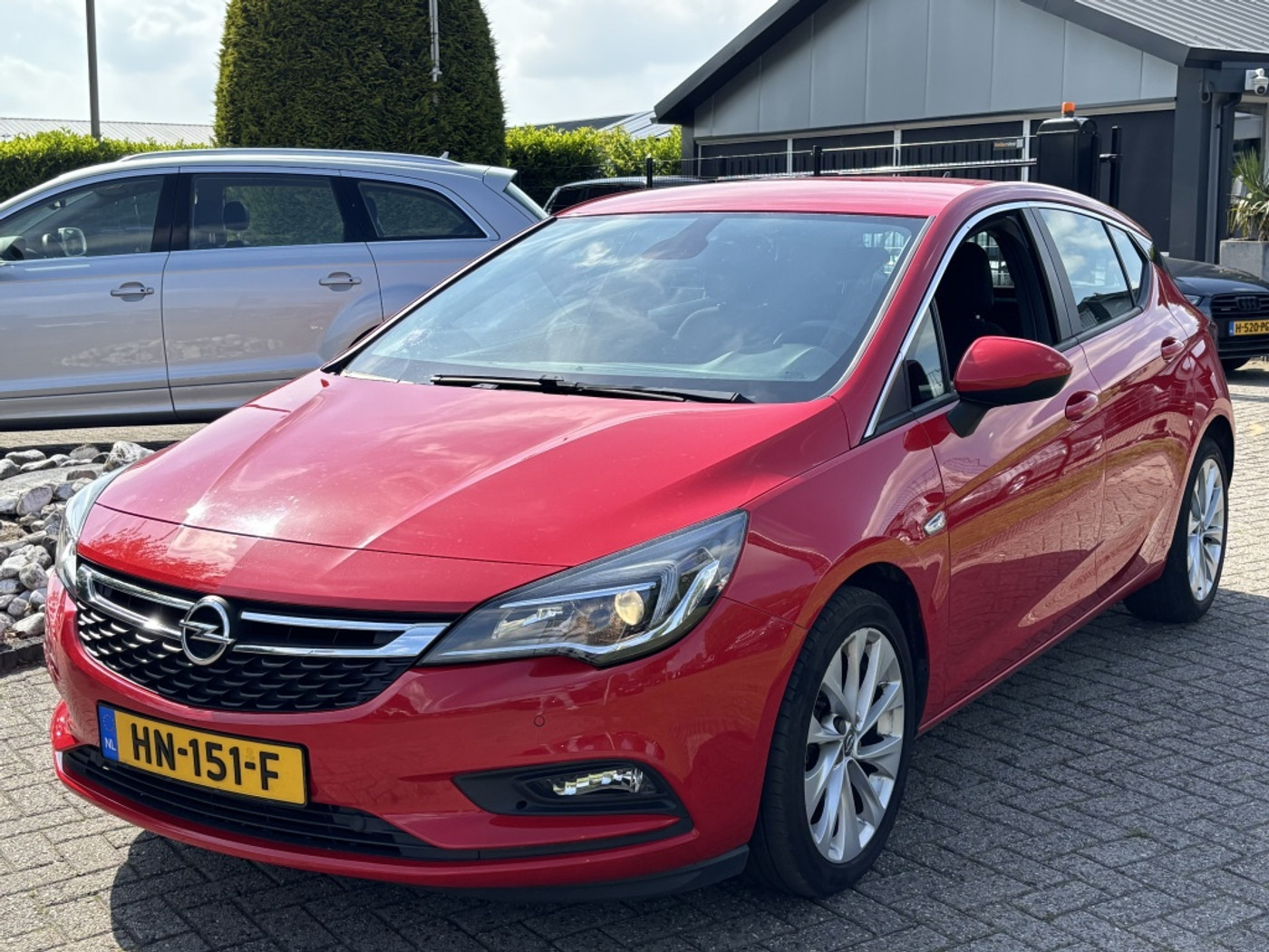 Opel Astra 1.4 Turbo 5-Deurs Rood 2015 Nieuw Model 2015 - voorkant