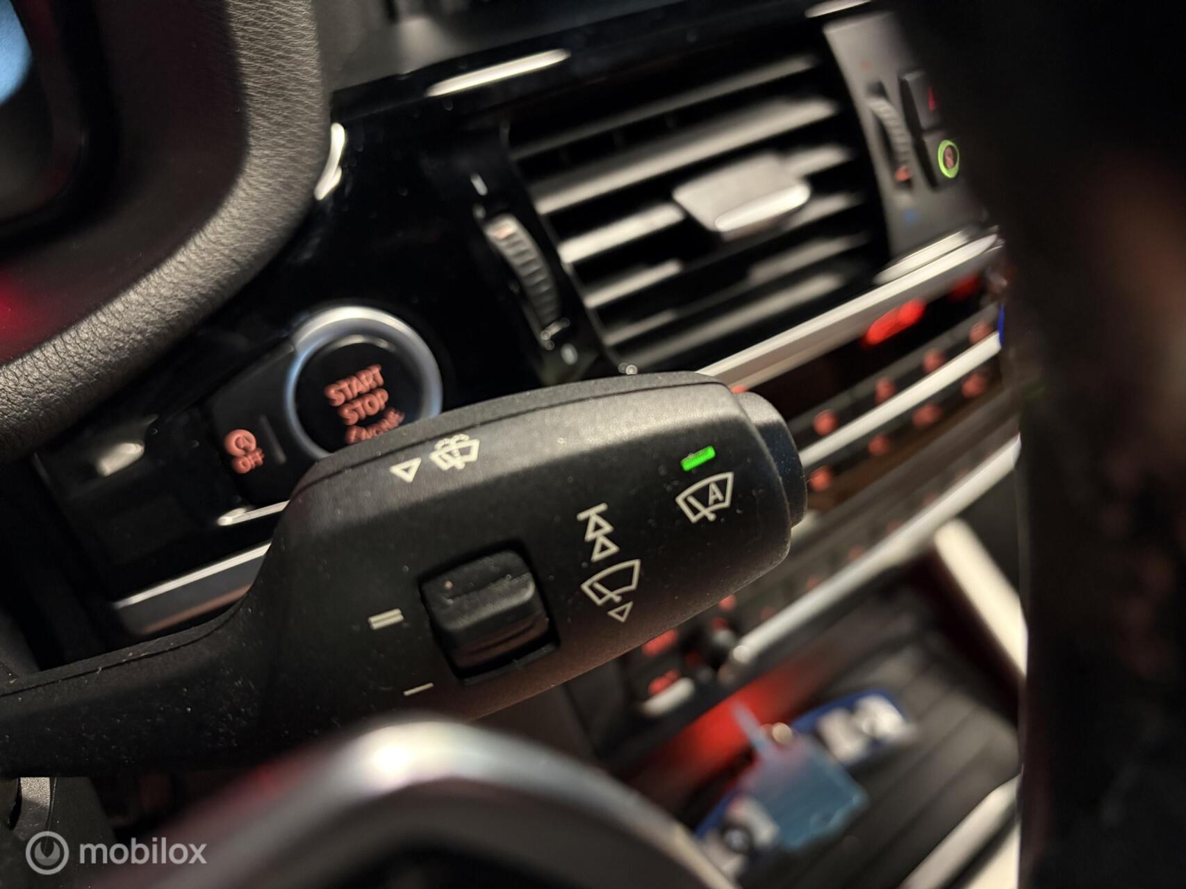 Foto van BMW X4 Xdrive20i