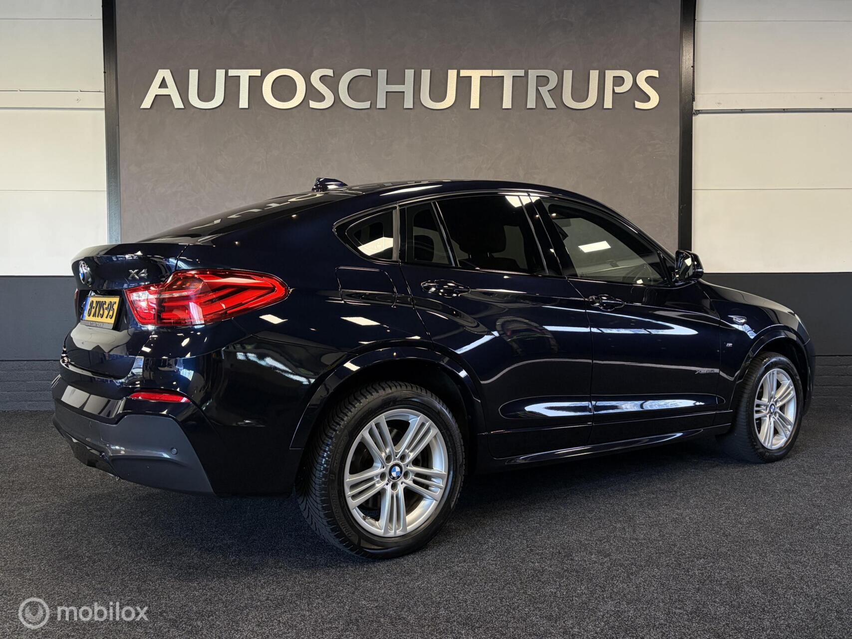Foto van BMW X4 Xdrive20i