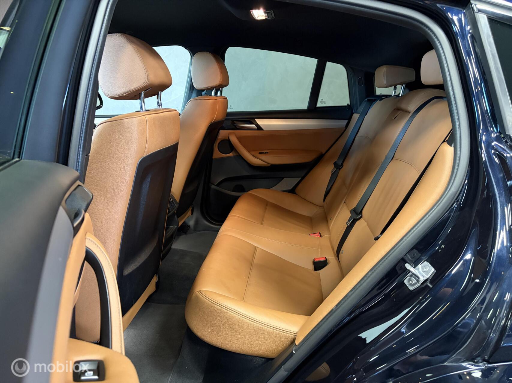 Foto van BMW X4 Xdrive20i