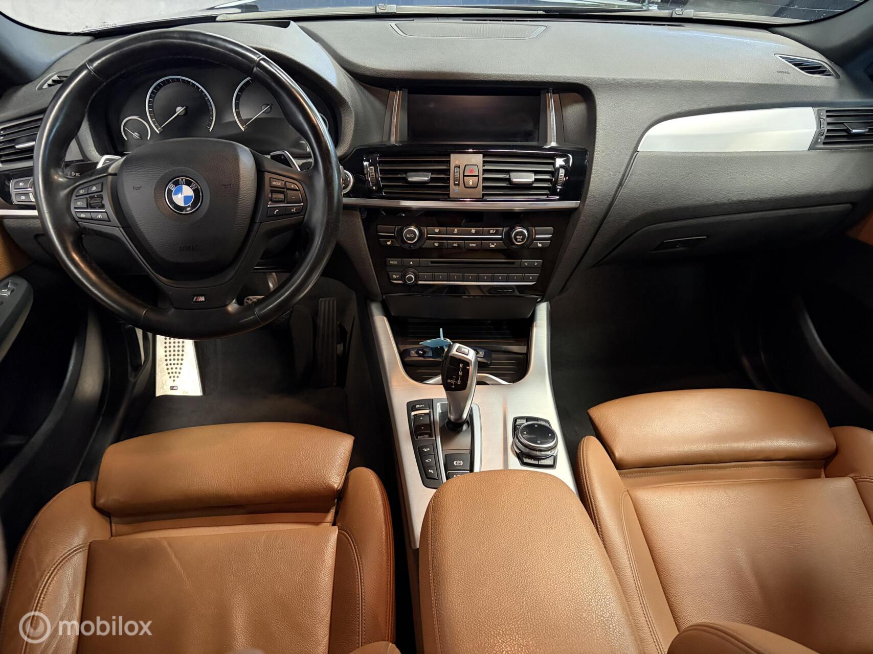 Foto van BMW X4 Xdrive20i