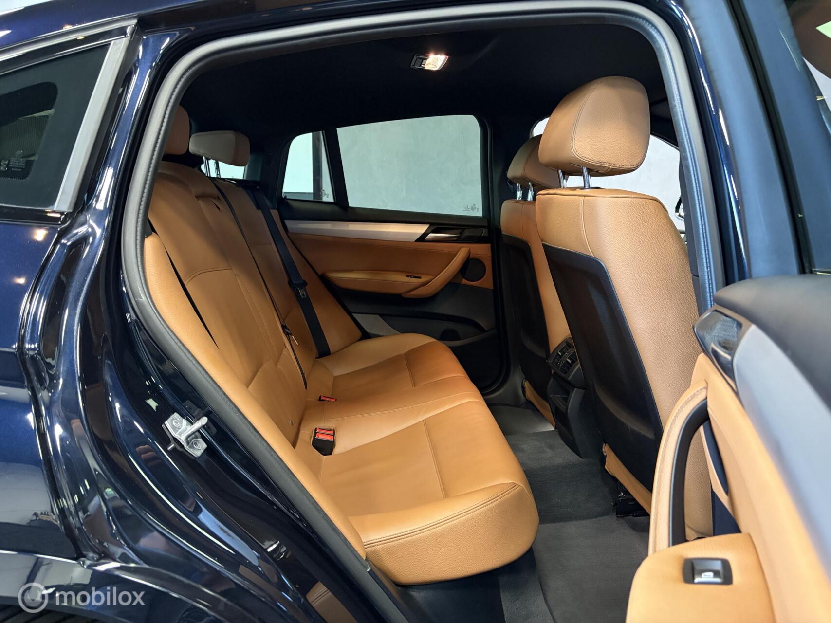 Foto van BMW X4 Xdrive20i