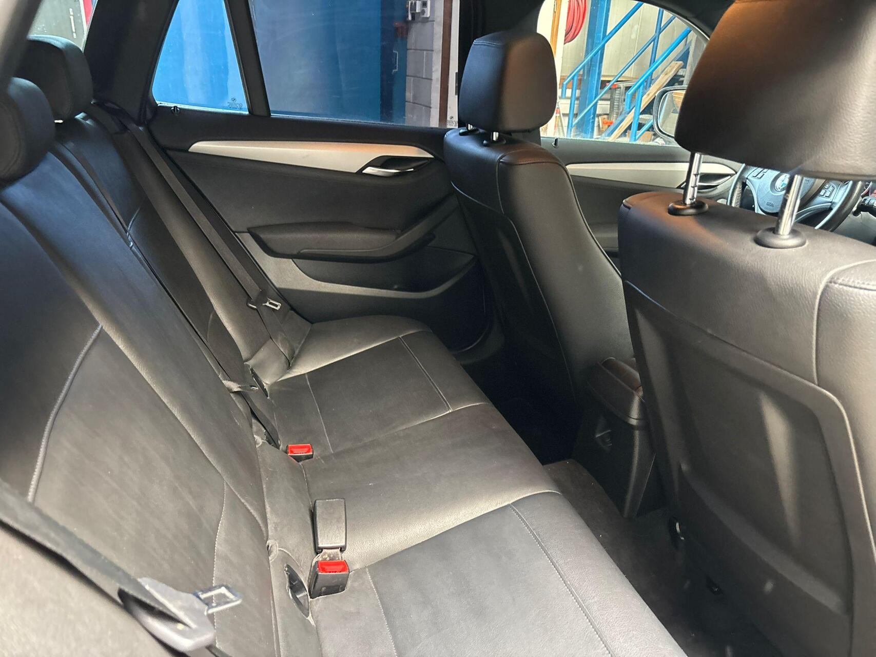 Foto van BMW X1 sDrive 18i