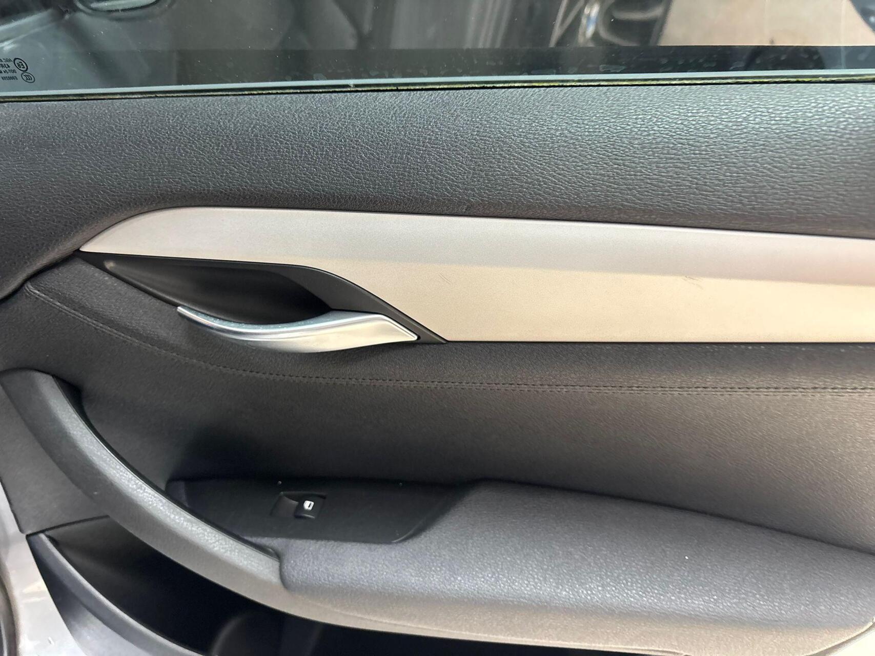 Foto van BMW X1 sDrive 18i