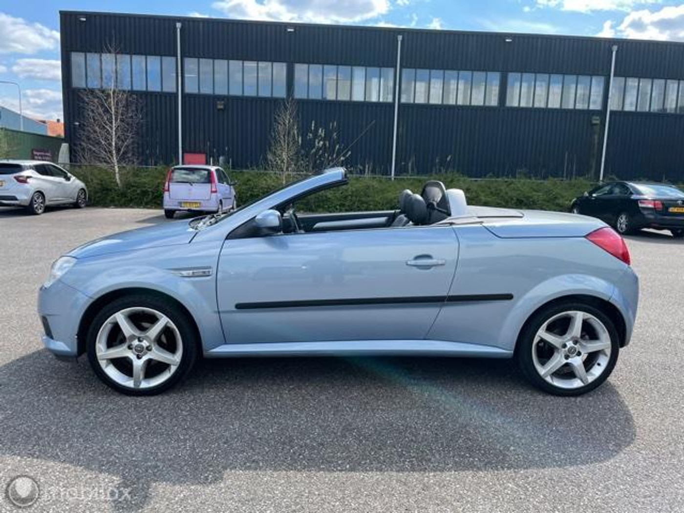 Foto van Opel Tigra Twintop