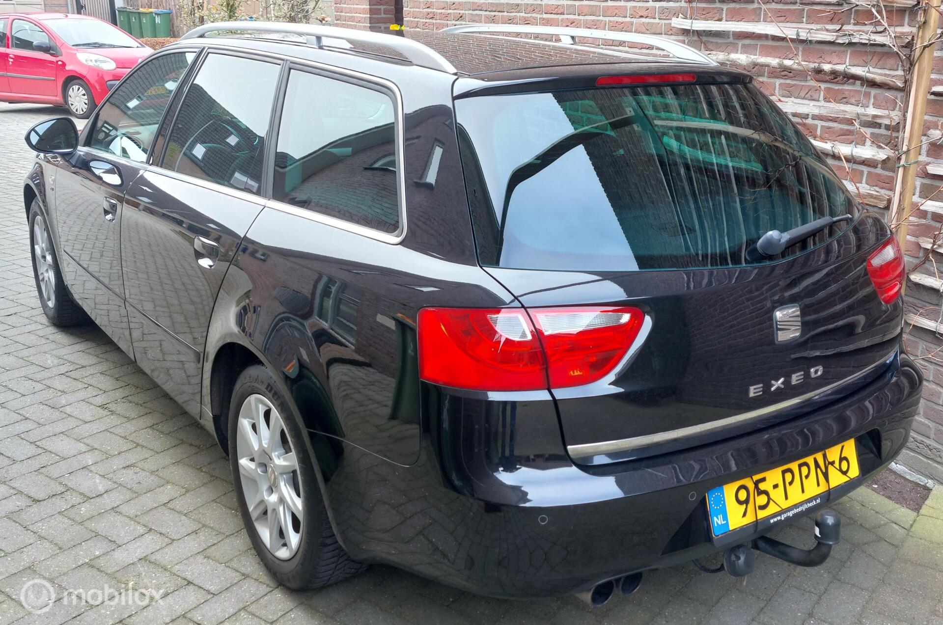 Foto van Seat Exeo ST