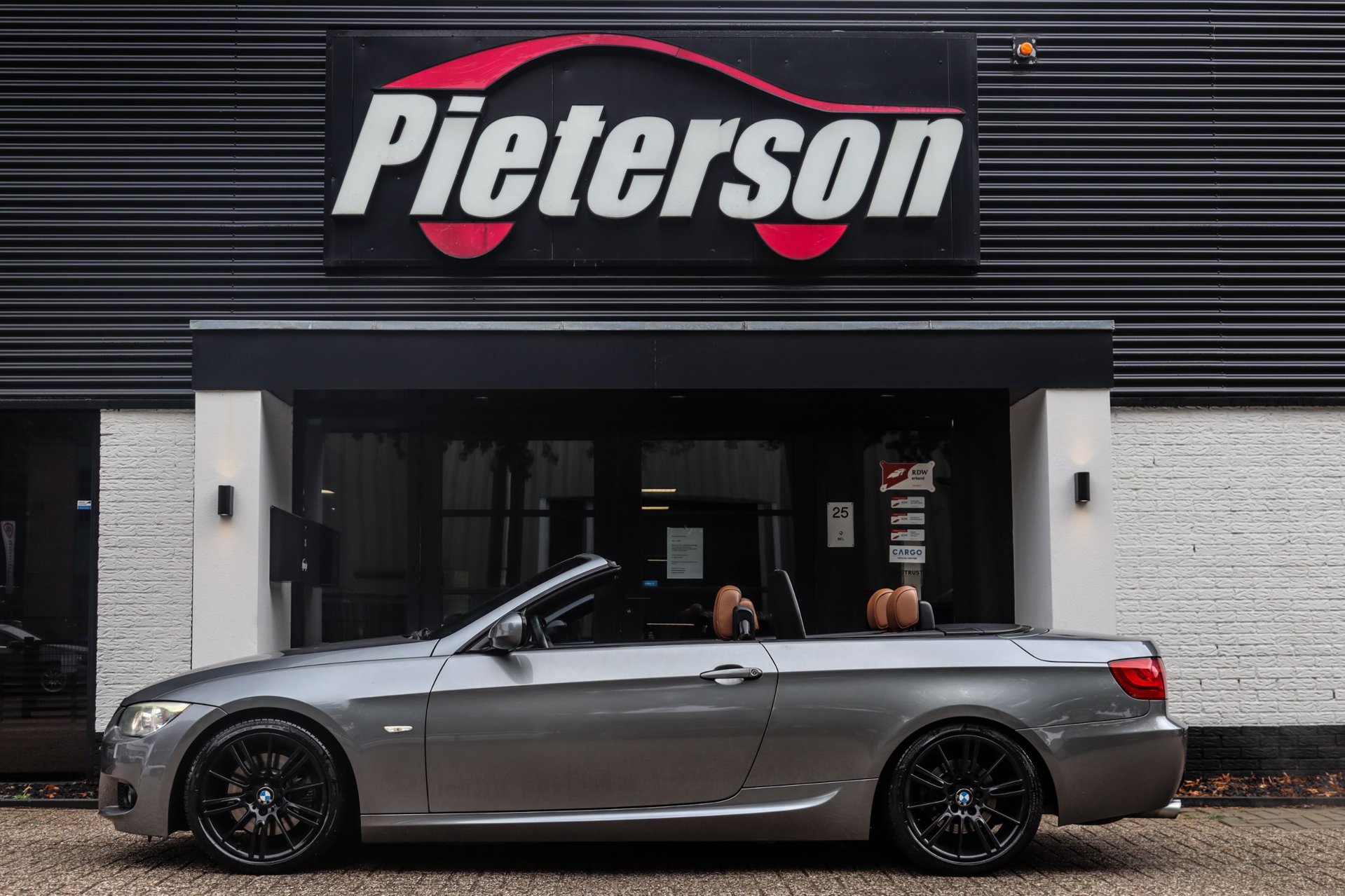 Foto van BMW 325i