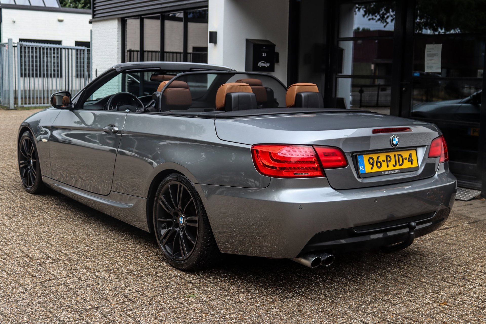 Foto van BMW 325i