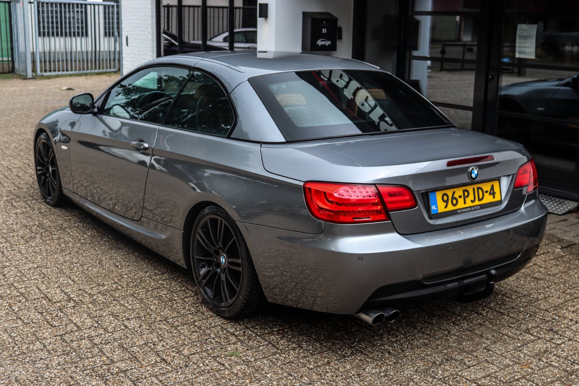 Foto van BMW 325i