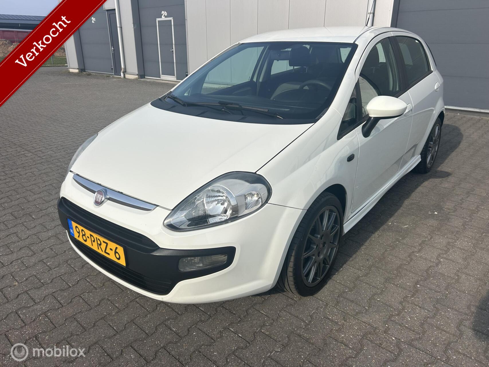 Fiat Fiat Punto 1.3 M-Jet Dynamic Nw Apk 2011 - voorkant