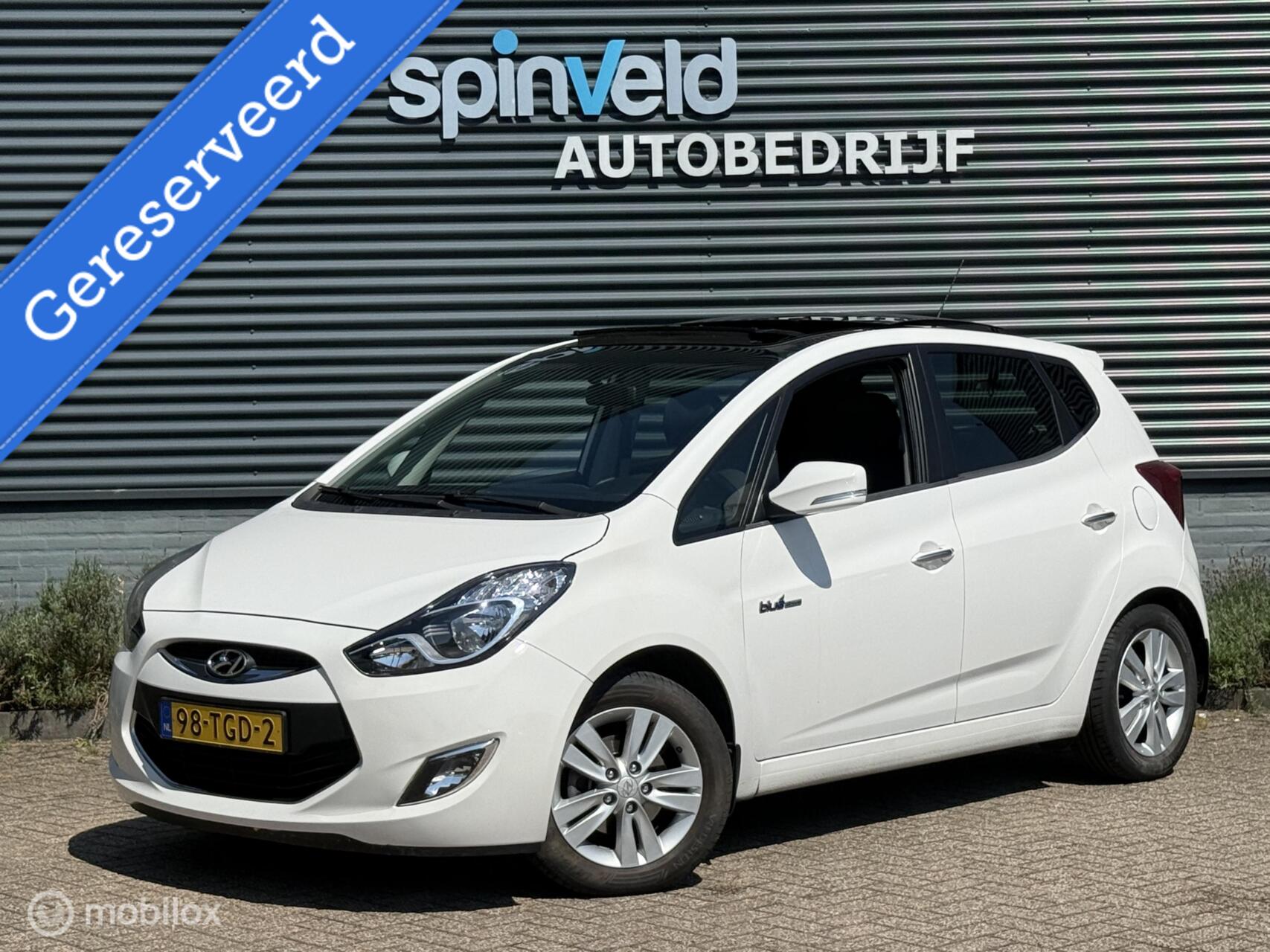 Hyundai Ix20 1.4i i-Vision - Panorama - Trekhaak - Navi - 2012 - voorkant
