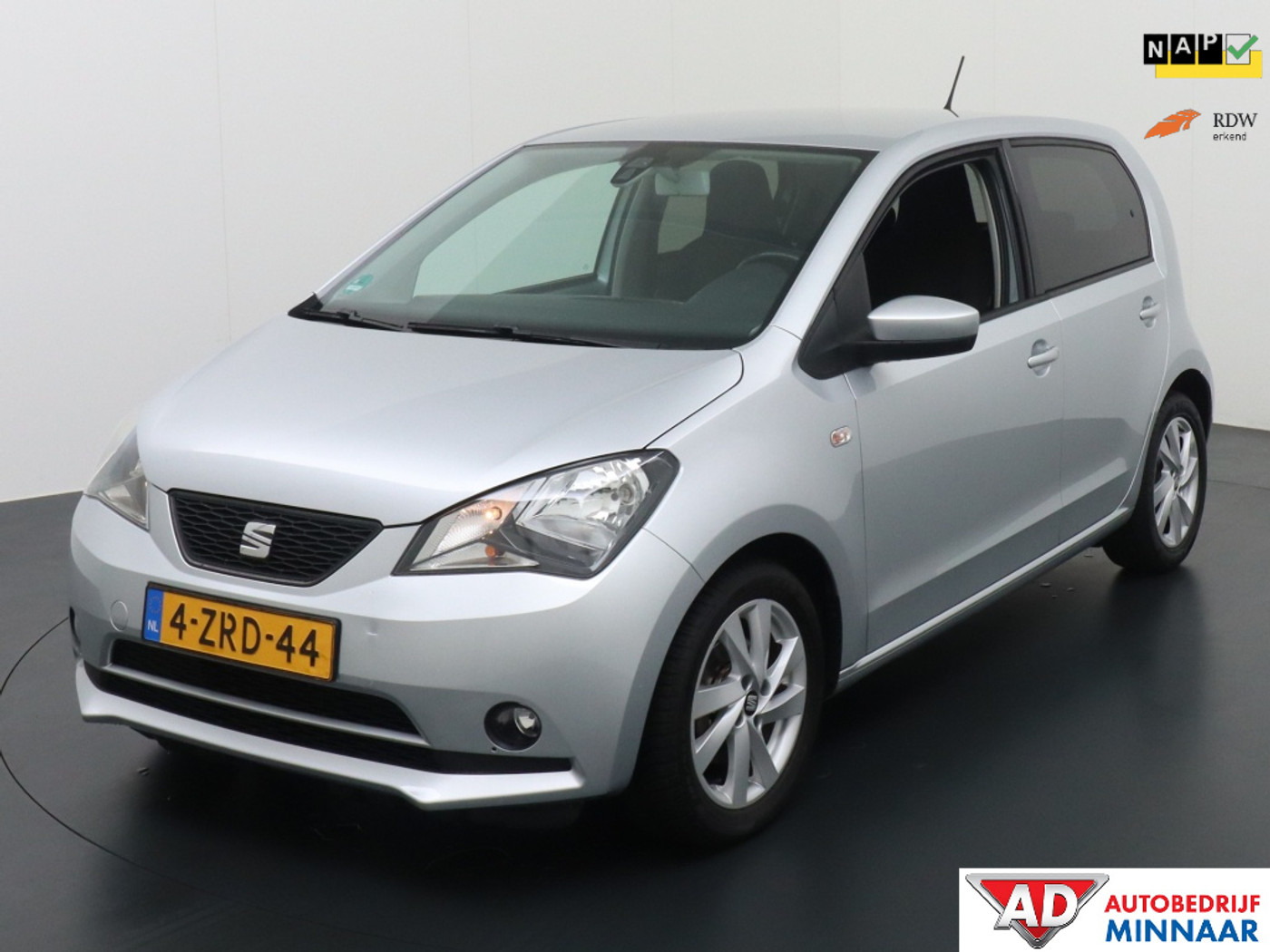 Seat Mii 1.0 Sport Dynamic | Airco | Stoelverwarming | Getinte ramen 2015 - voorkant