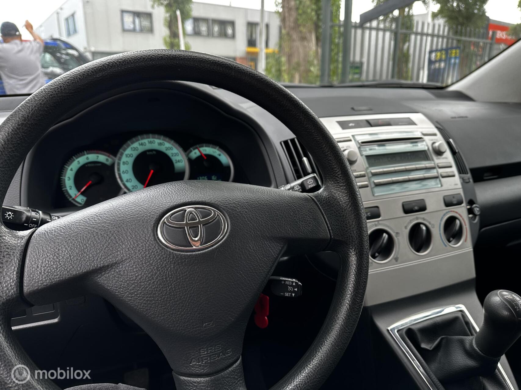 Foto van Toyota Toyota Corolla Verso