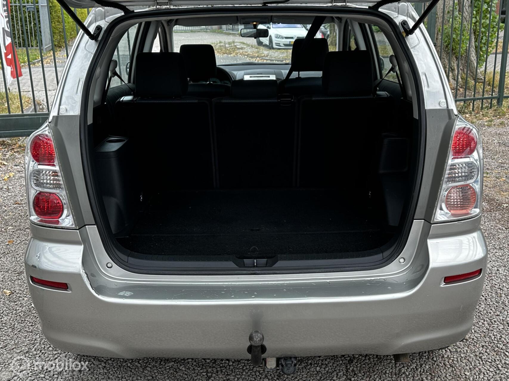 Foto van Toyota Toyota Corolla Verso
