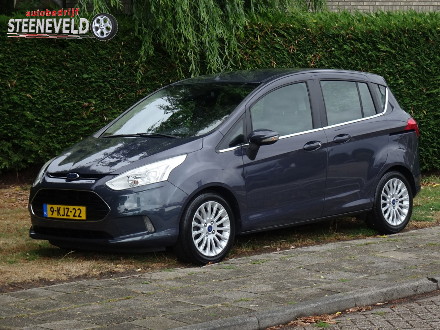 Ford B-max 1.0 100pk Titanium met Navi en Trekhaak 2013 - voorkant