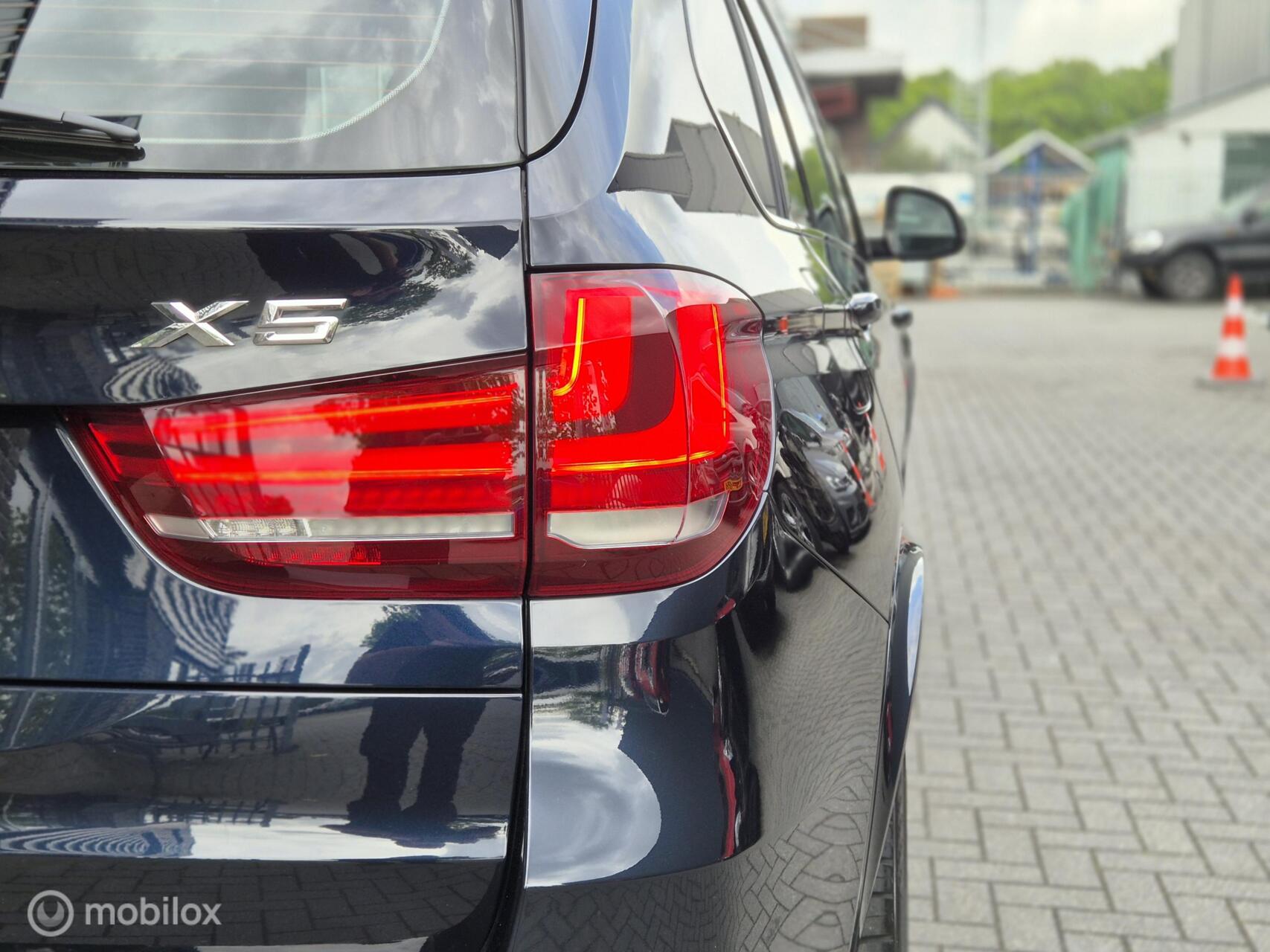 Foto van BMW X5 Xdrive50i