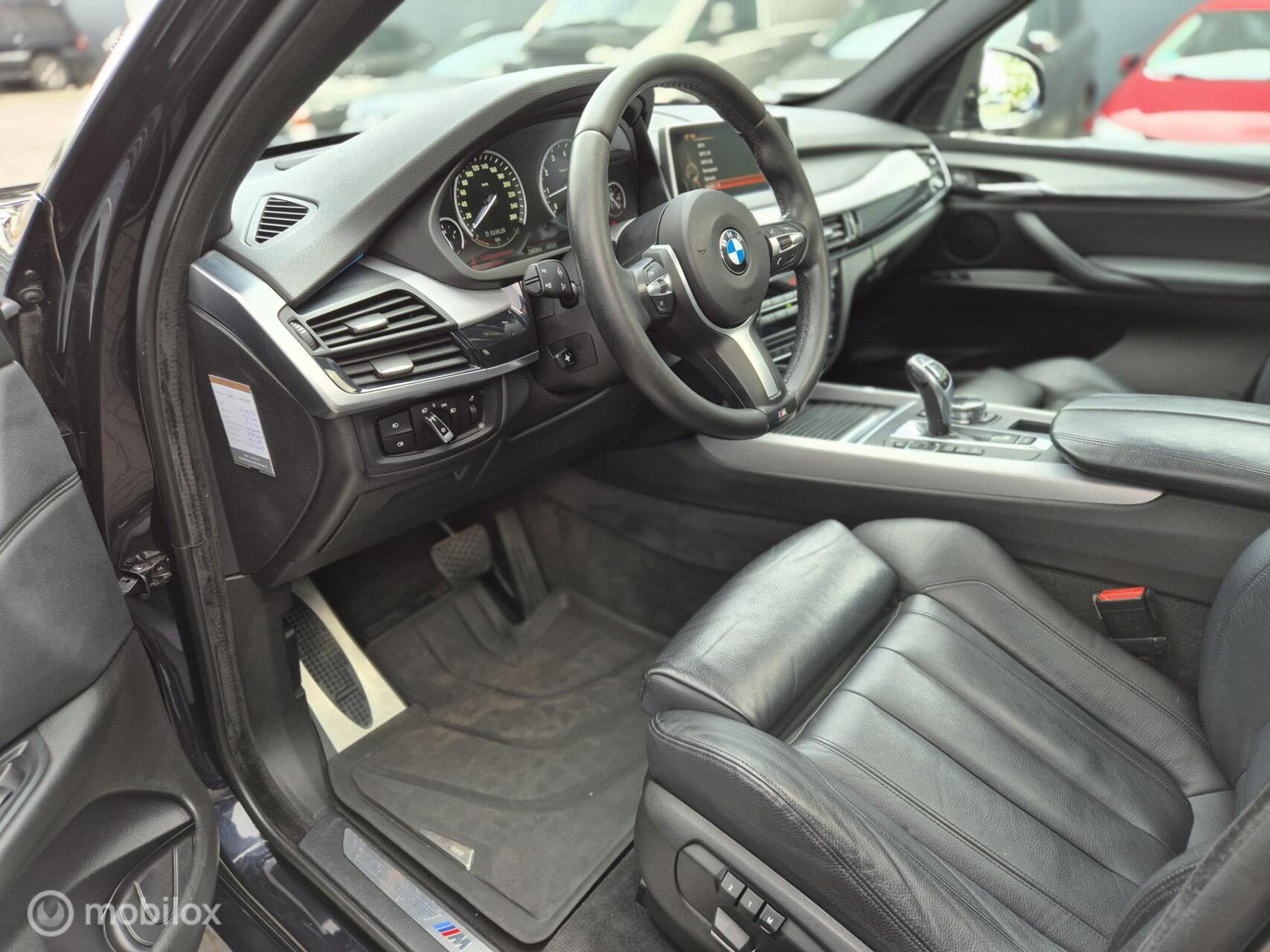 Foto van BMW X5 Xdrive50i