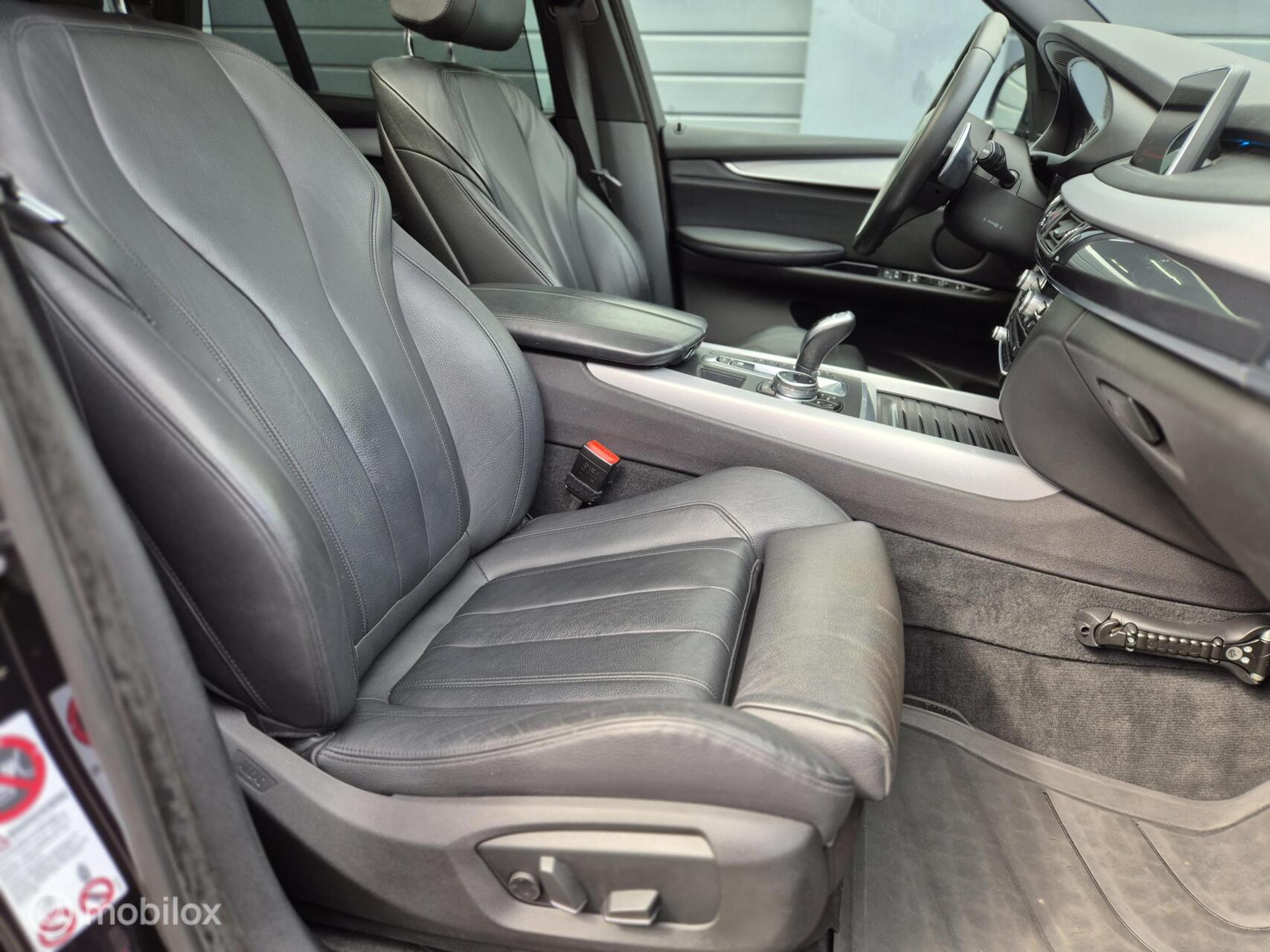 Foto van BMW X5 Xdrive50i