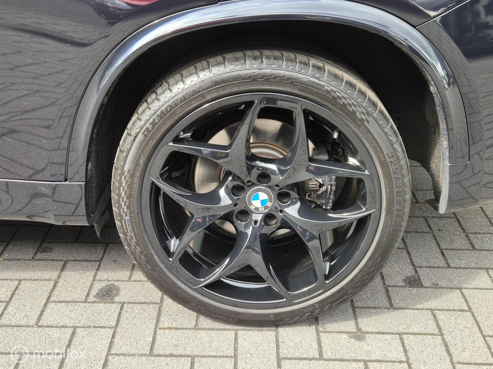 Foto van BMW X5 Xdrive50i