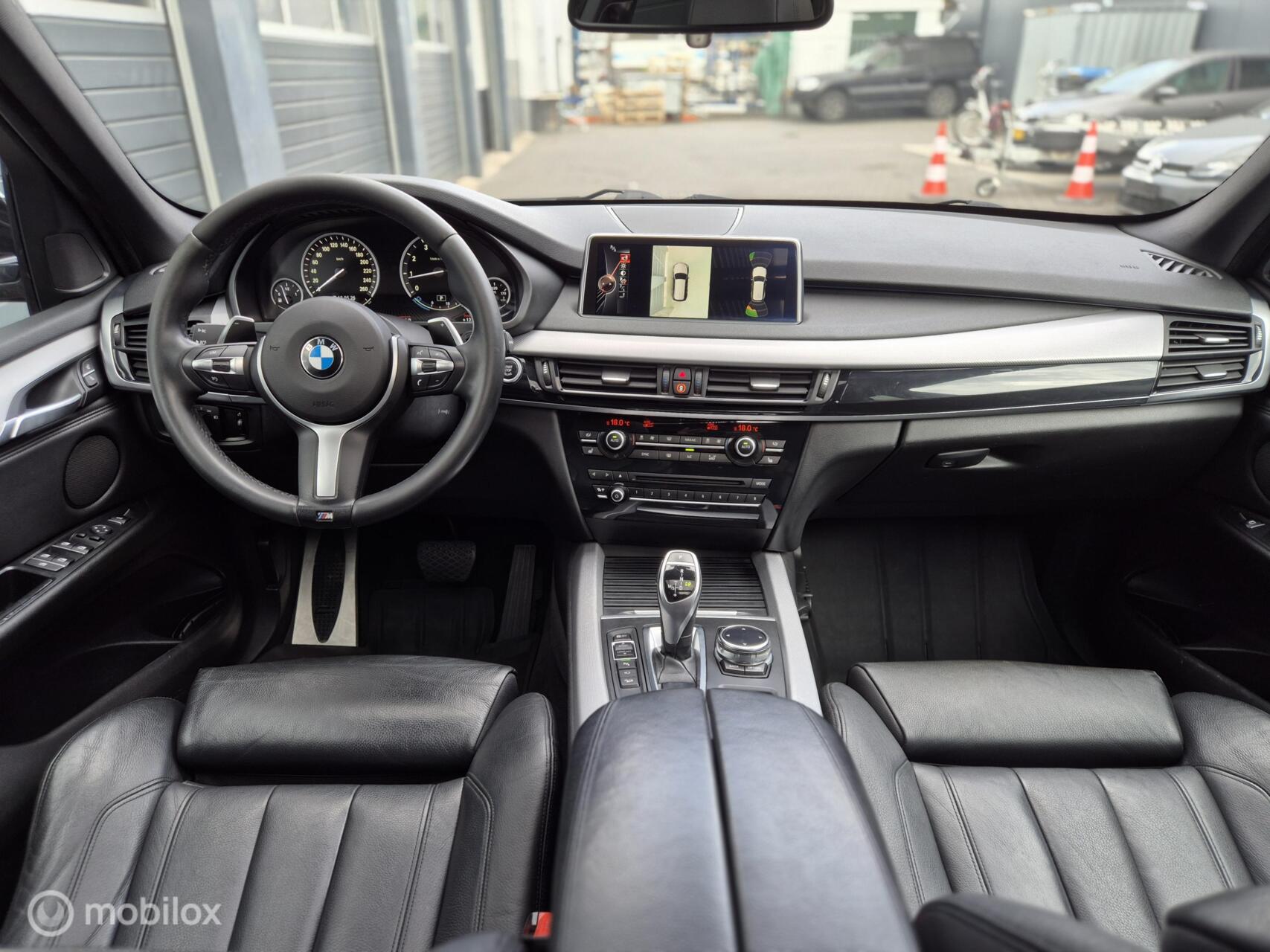 Foto van BMW X5 Xdrive50i