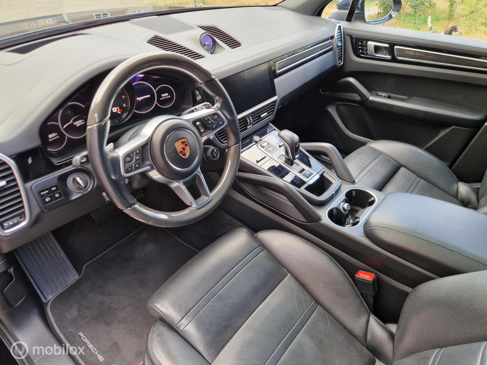 Foto van Porsche Cayenne E-hybrid