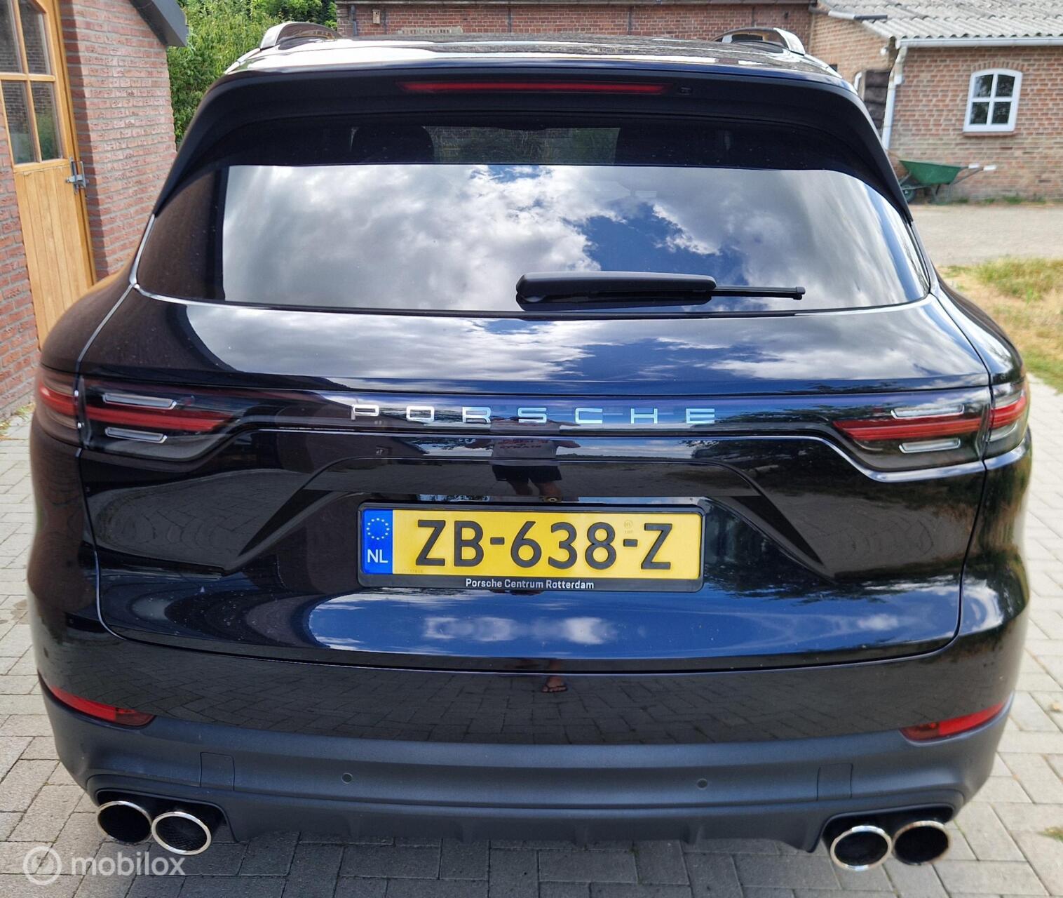 Foto van Porsche Cayenne E-hybrid